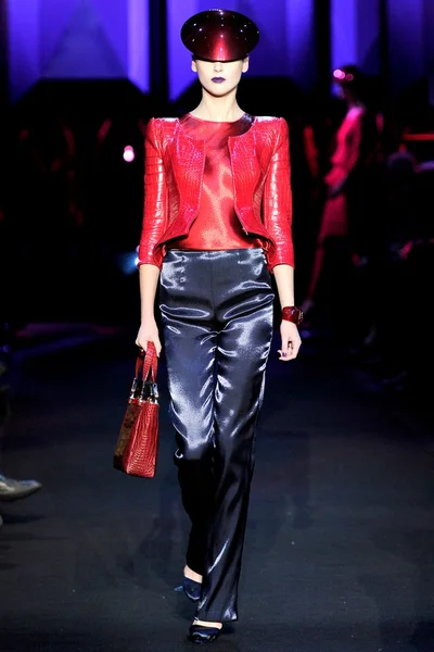 Look 8
